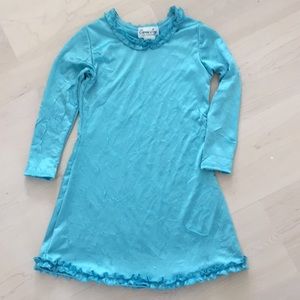 Girls size 6 stretch crinkled satin new